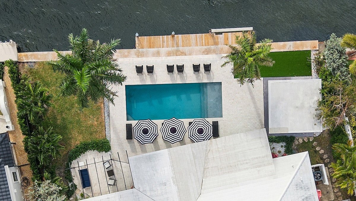 • Palm Pointe • 0.3 Miles to beach | Heated pool gallery image 5