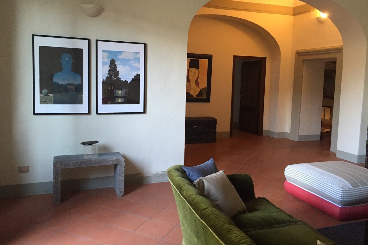 Deco eclecttica in Casa del 14′ secolo con corte gallery image 3