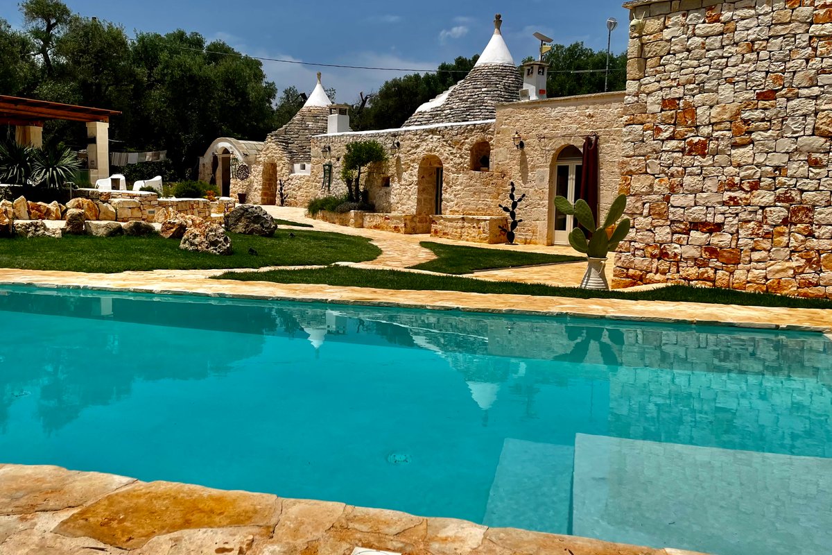 Pietre nel vento – Pool – Indoor & Outdoor Kitchen