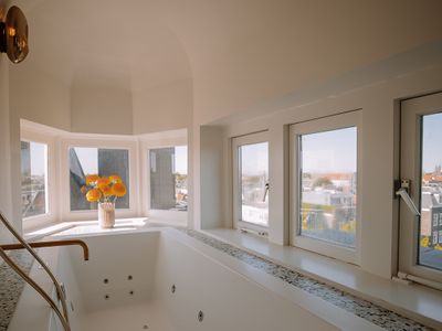 Amazing penthouse with bubblebath-Icebath-sauna
