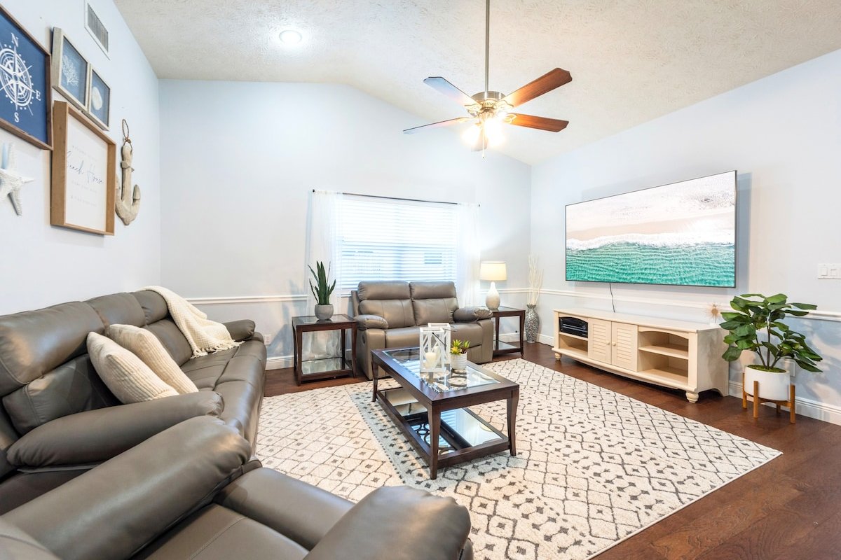 January Discount-Private Heated Pool/Hot Tub, FIFA gallery image 4