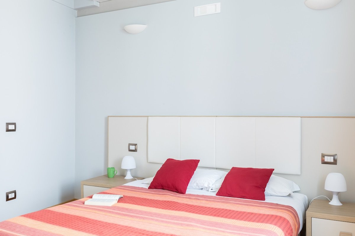 Spanish Steps House gallery image 4