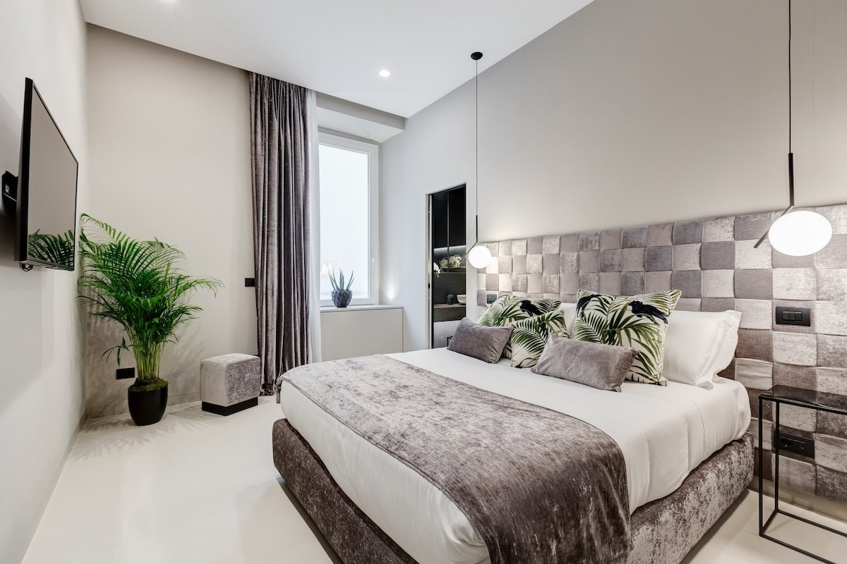 Via Veneto – Spanish Steps -Roma Luma Suite 29 gallery image 2