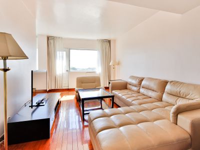 Appartement 2 chambres/2 salles de bains P0610