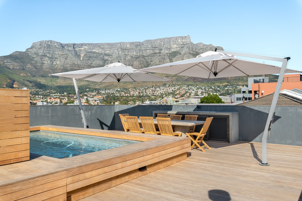 Exc. use roof pool 4BR lux home w/views!