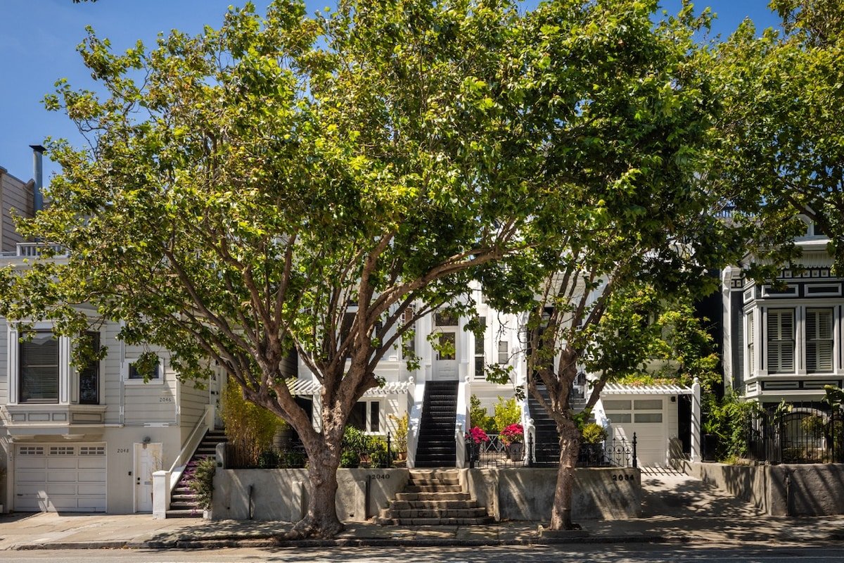 House Of Light gallery image 2