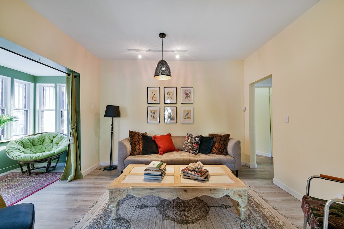 Hidden Urban Oasis gallery image 2