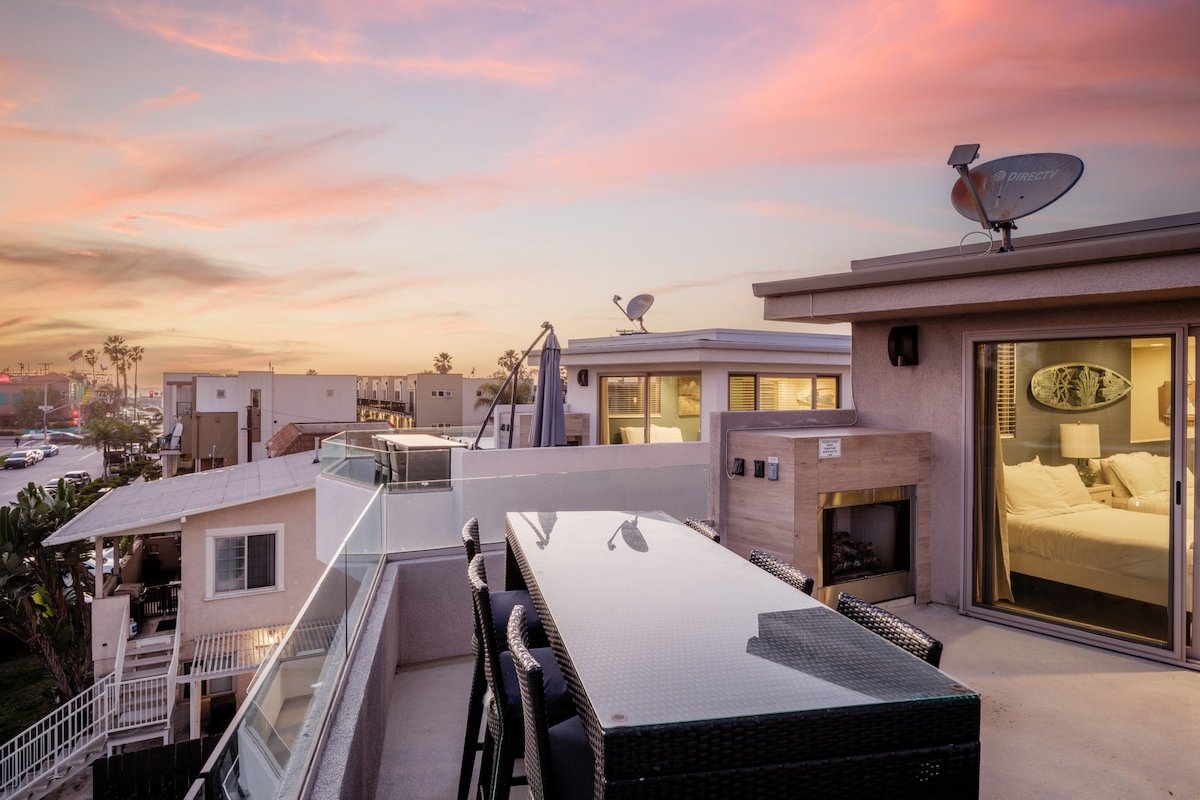 Steps to the Beach | AC | Garage Parking gallery image 2