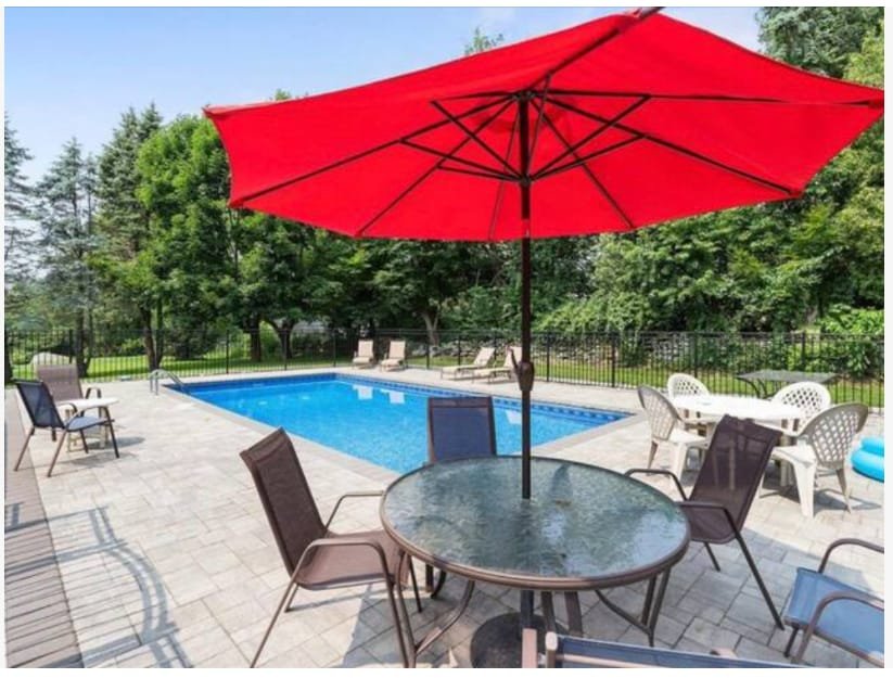 The Cozy Nest #2 – Pool|Fire Pit|10 min Newport gallery image 5