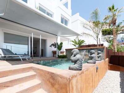 Superior villa with private pool and sea views (An