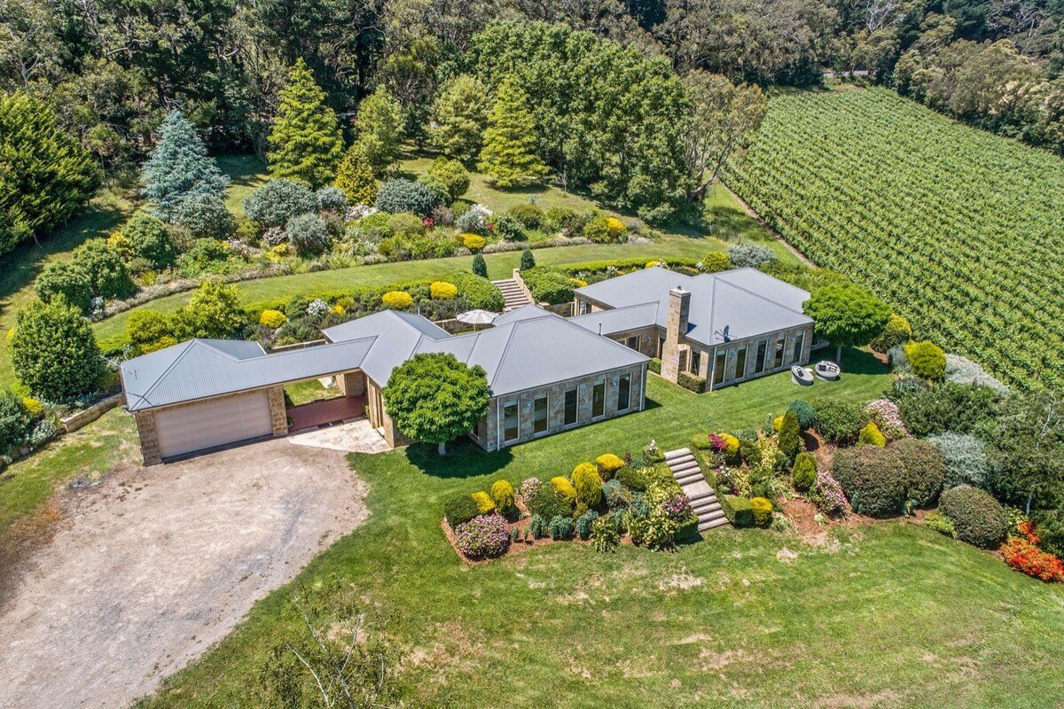 Sandstone Estate – A Boutique Vineyard Retreat gallery image 4