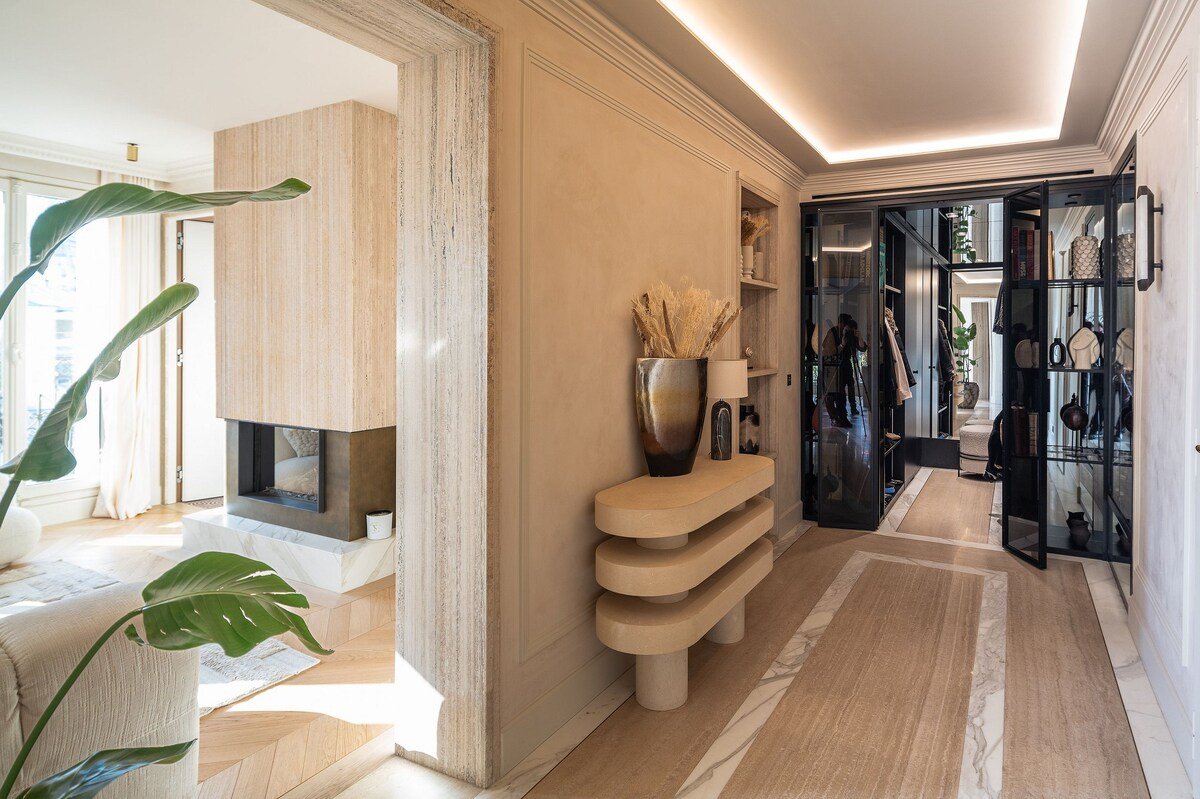 Par057 – Breathtaking duplex penthouse in Paris gallery image 4