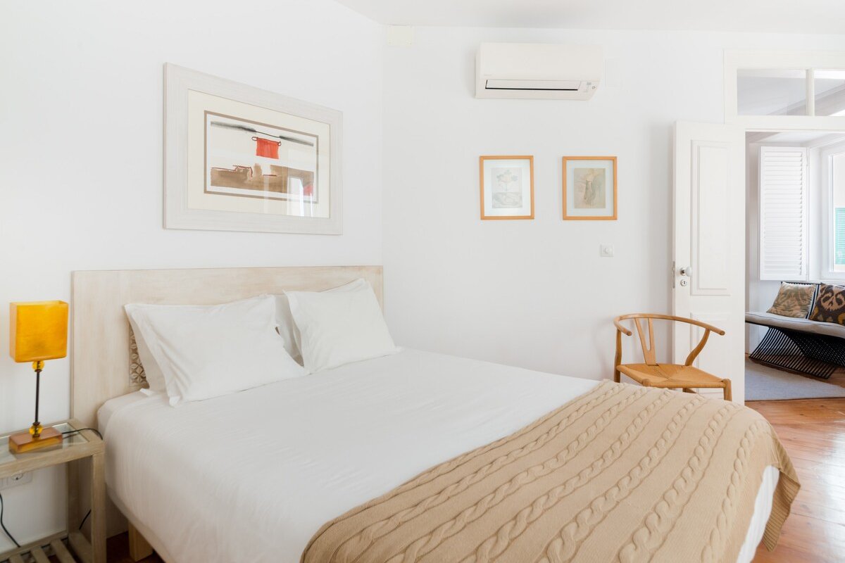 Bright and spacious apt on the city centre gallery image 4