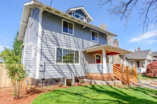 New Remodeled Historic 5 bed 4 bath in Laurelhurst
