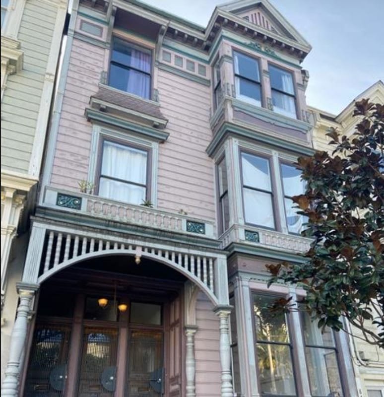 Central Victorian unit gallery image 4