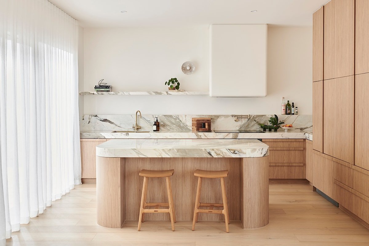 Stylish Coastal Retreat Near Beach & Hot Springs gallery image 3