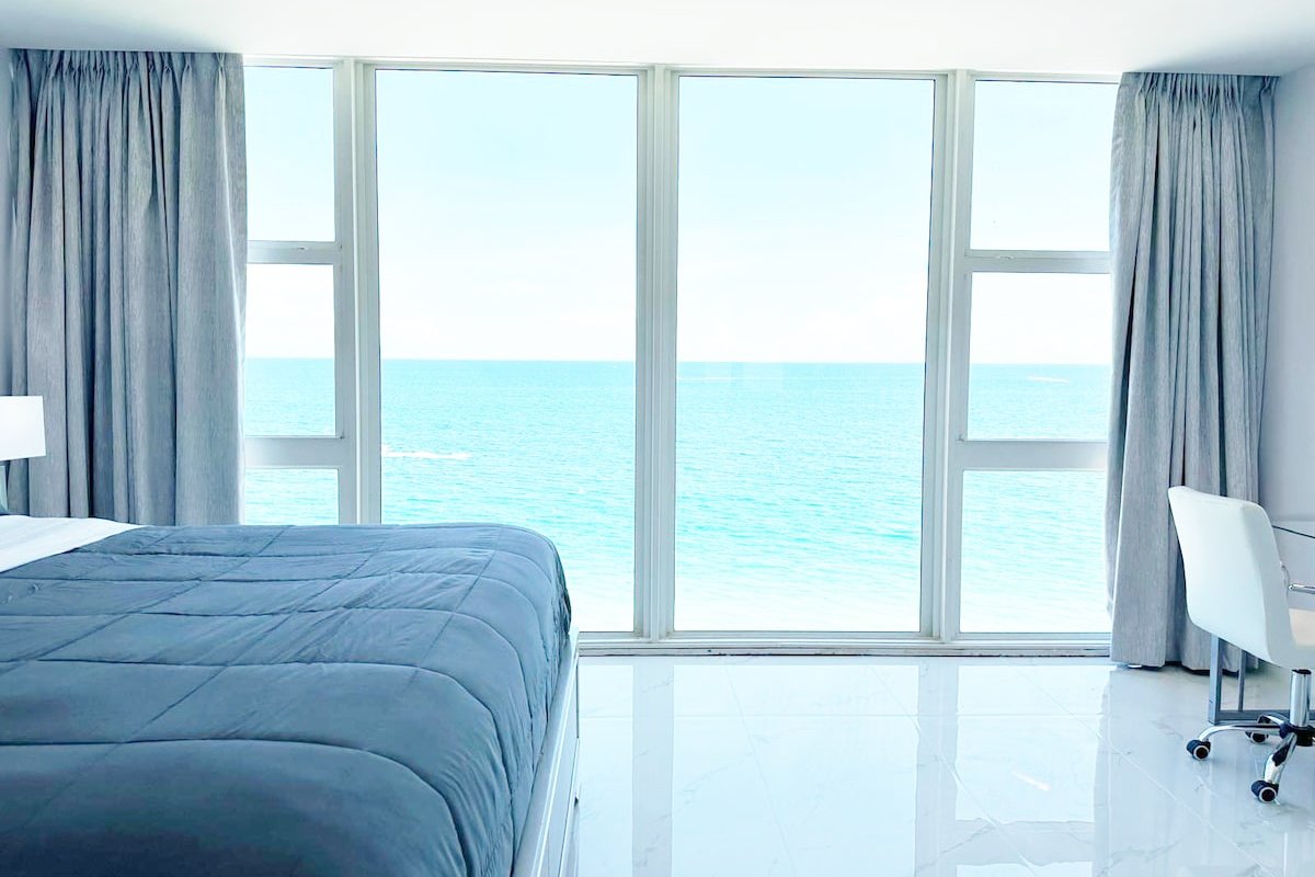 On the B.E.A.C.H.-Beachfront Views-Balcony-Pool gallery image 5