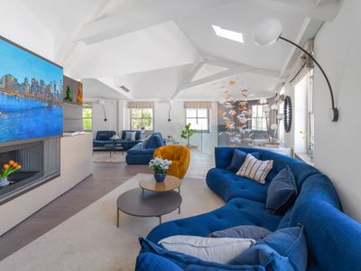 New Refurbishment w AC and Roof Terrace nr Portobe