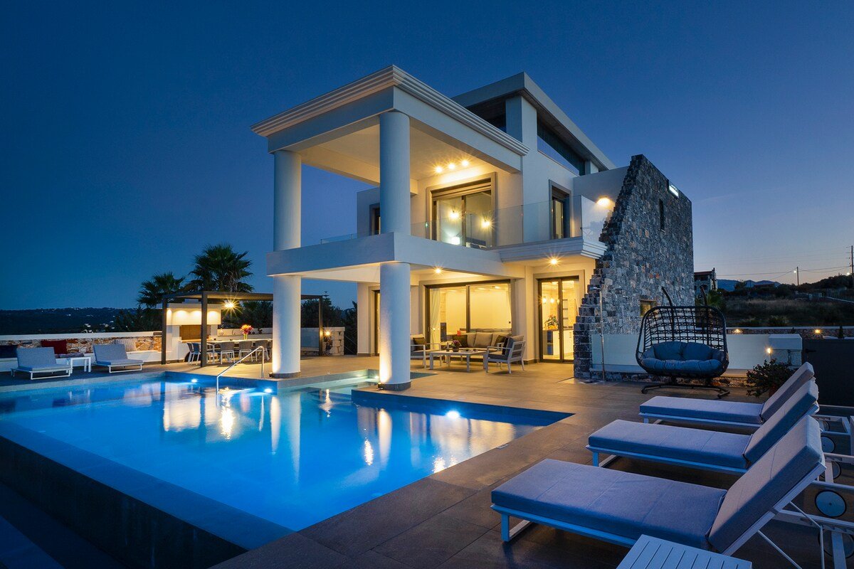 Villa Grand Fysaeri, 6 BD, 6 BA, pool, Jacuzzi! gallery image 5