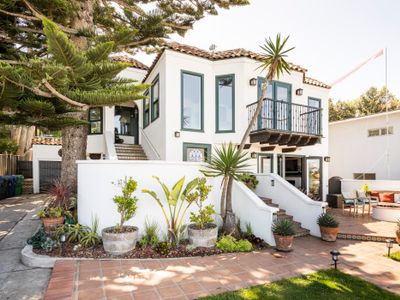 Spectacular Award Winning Ocean Front 2 Bed 2 Bath