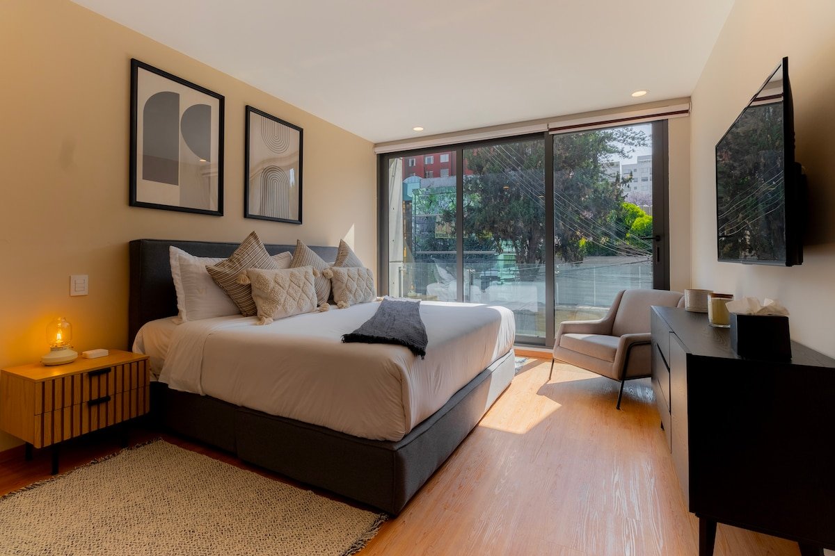 Capitalia | Exclusive Polanco, Balcony Green View gallery image 3