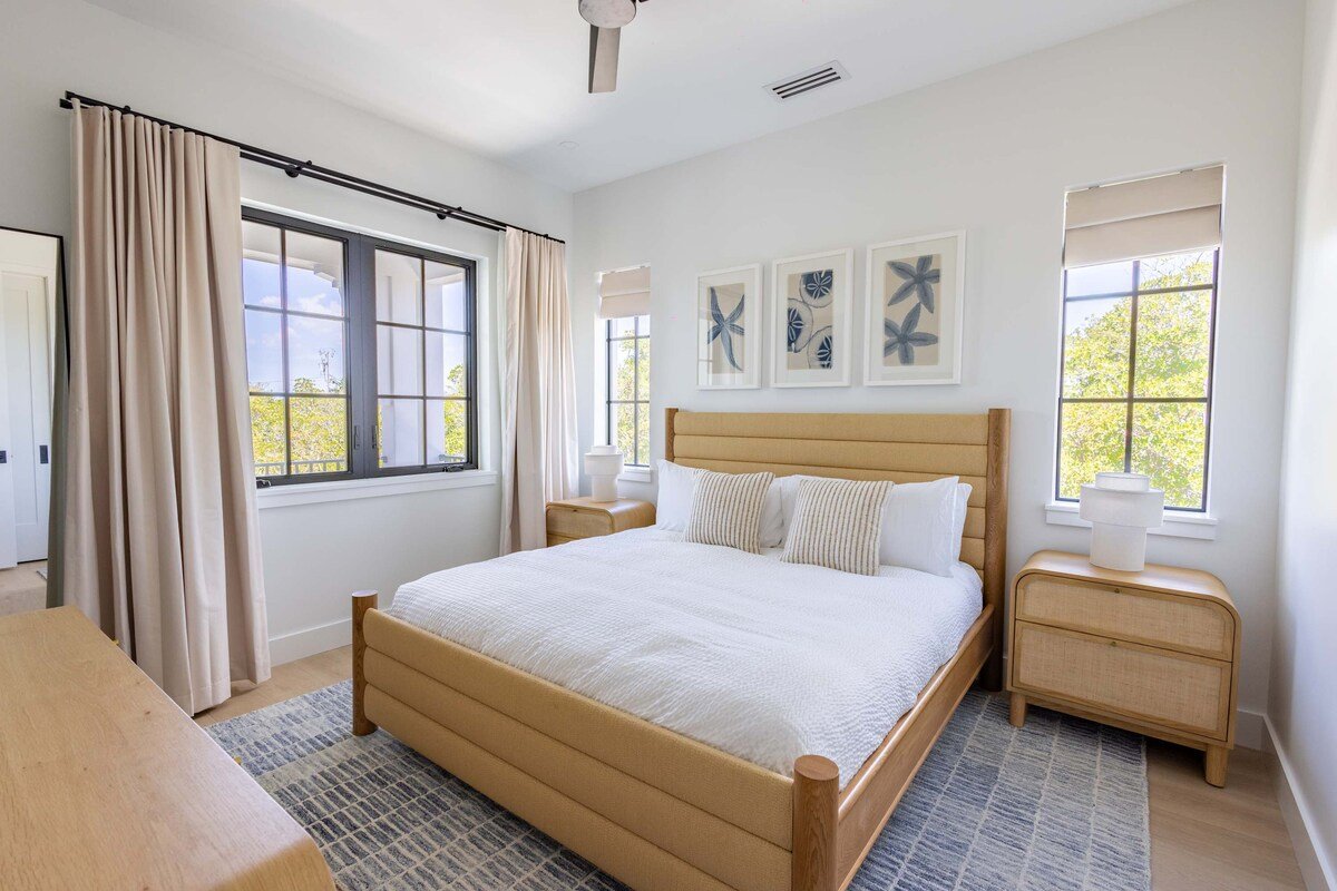 The Starboard House at Solaire Lunara Bay gallery image 2