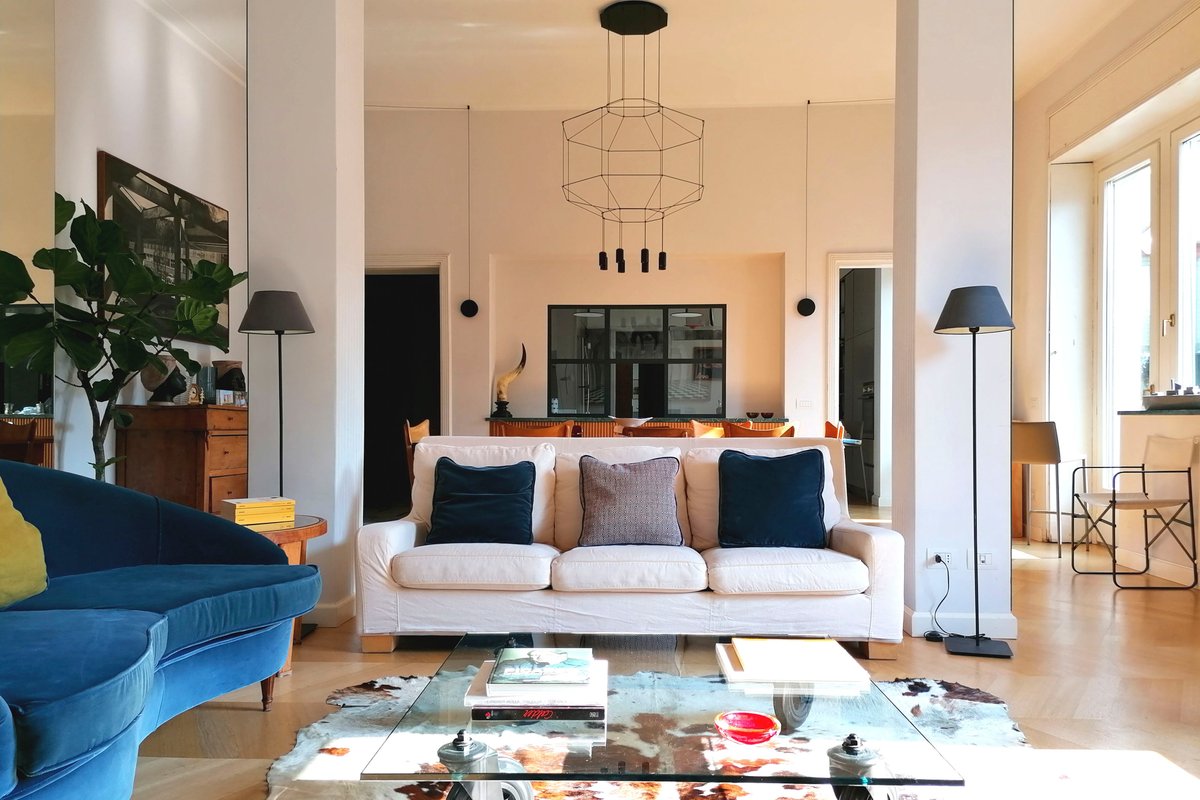 Luminoso appartamento con terrazzo verdeggiante nel cuore dei Navigli