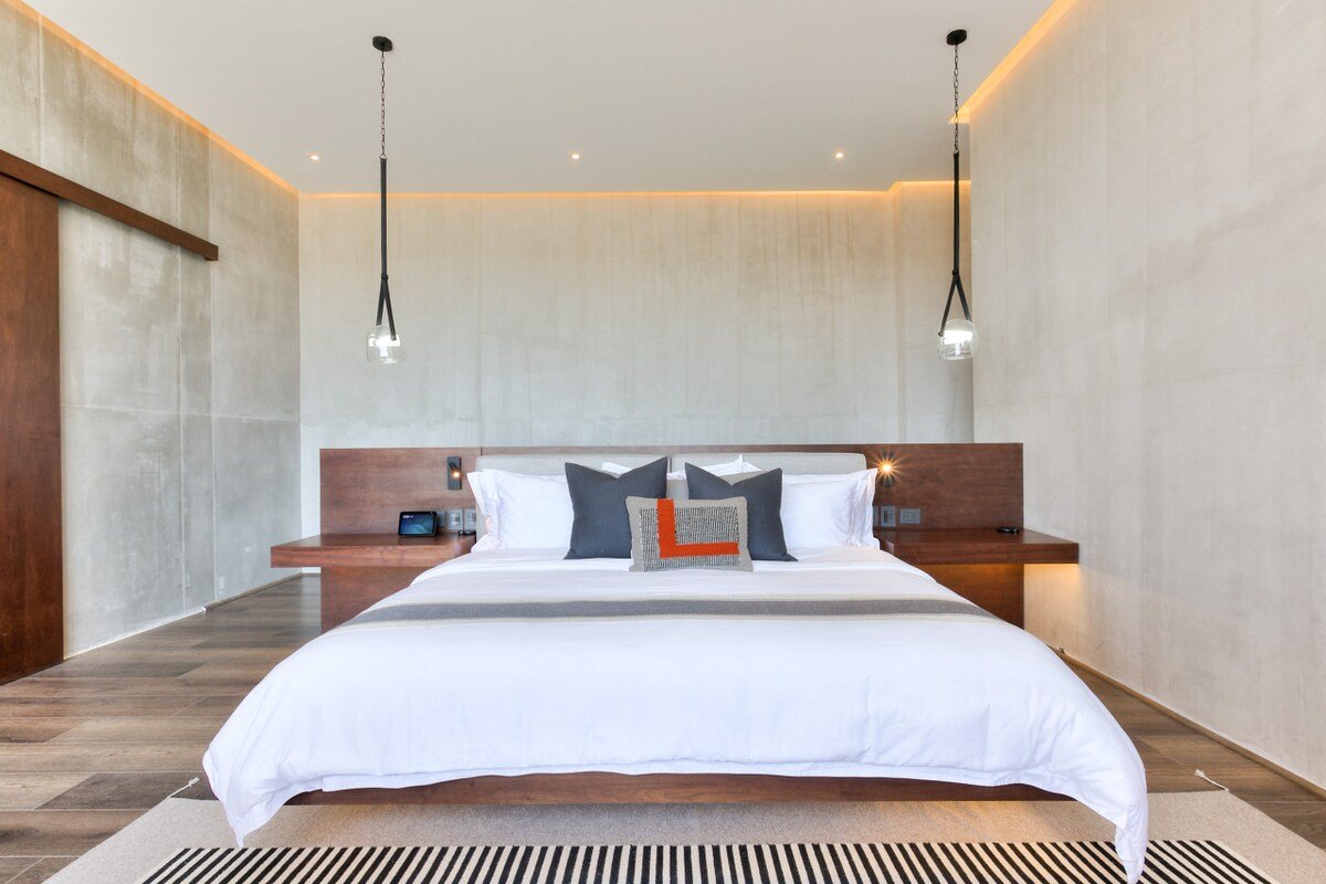 Kasa Kefi -3bdrm+Studio- Luxury Vineyard Retreat gallery image 3