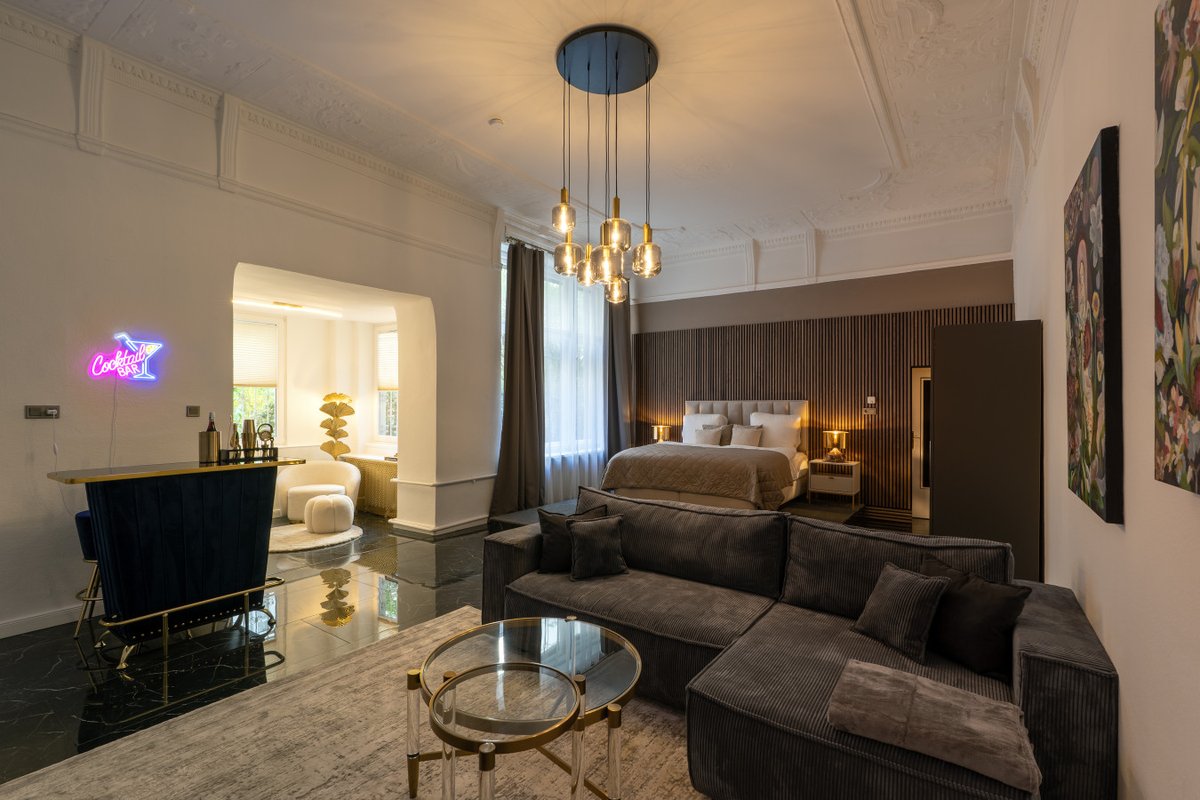 Ku’damm: Stilvoller 160 qm Altbau für 9 Personen