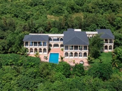 LohonoStays Villa Sacri Borod 4