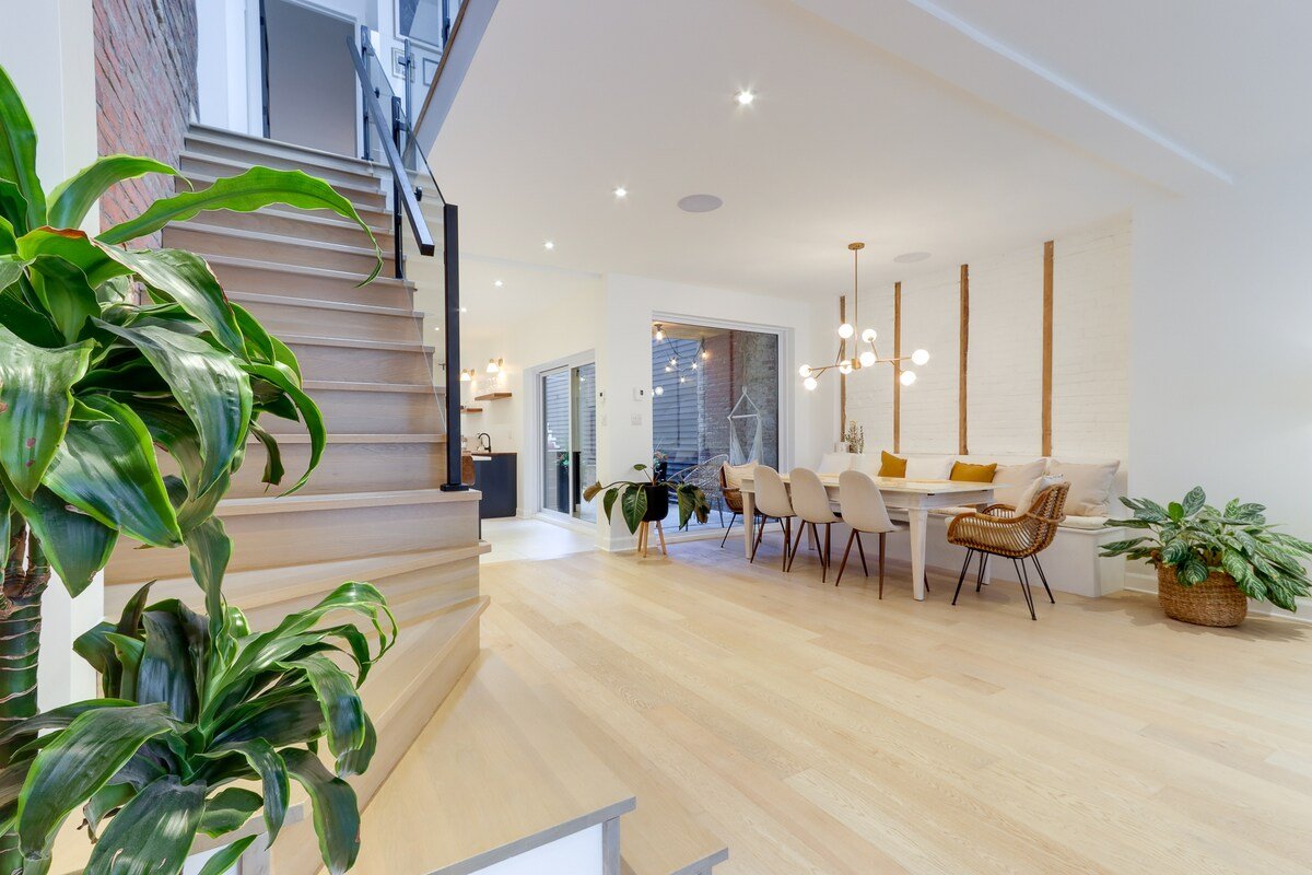 Luxury designer house in plateau Mt Royal gallery image 3