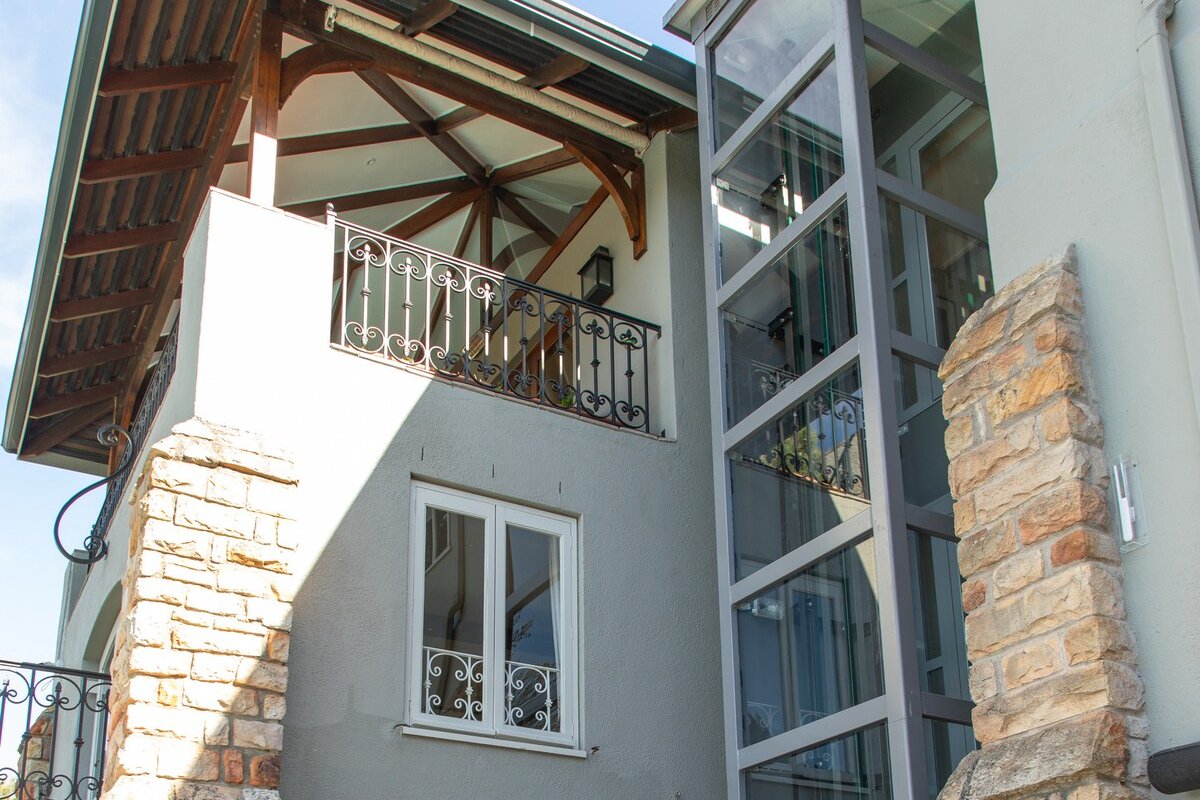 Pointers gallery image 3