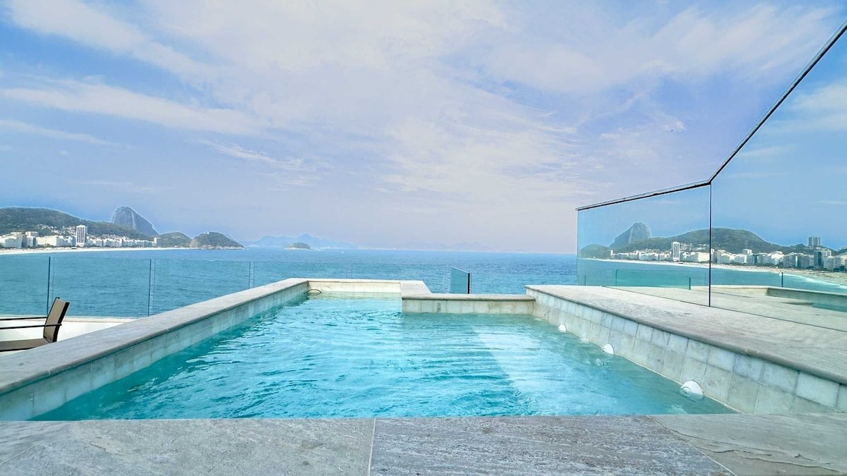 Penthouse with 3 suites and private pool gallery image 2