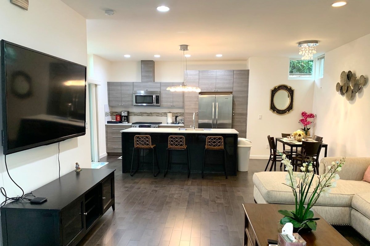 Getaway in Seattle, WA gallery image 2