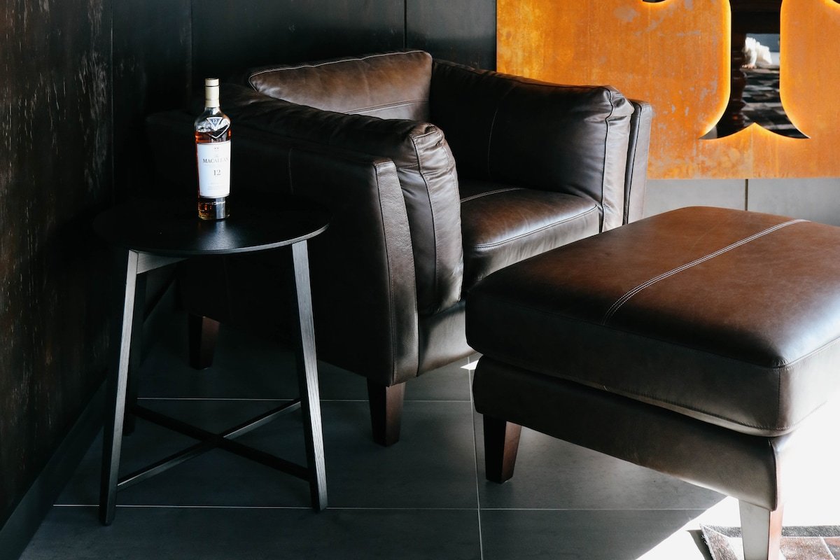 Boxwood V01 – 6BR Luxury w/ Spa + Cinema gallery image 4