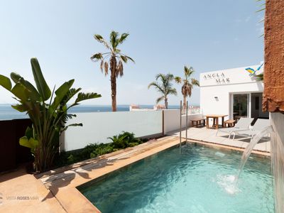 luxury villa with private pool and sea view (ancla