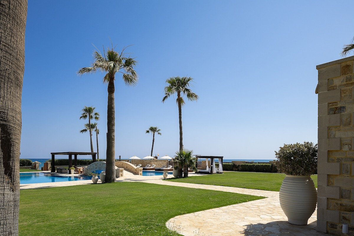 Villa Paralia A Beachfront Romance by etouri gallery image 5