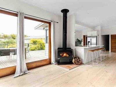 My Champagne Deck by MyCoastline Accommodation