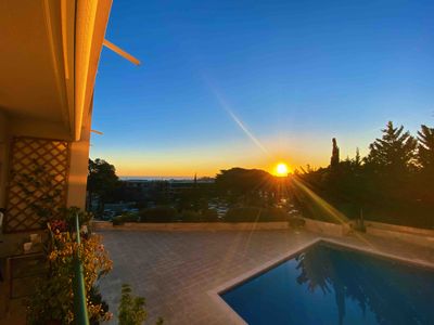 Ambassadors Flat w/ SEA VIEW Pool & Parking