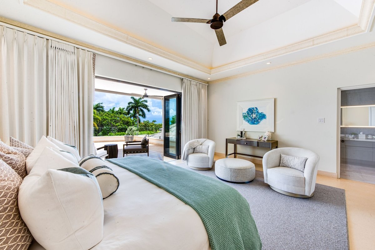 Monkey Manor gallery image 5