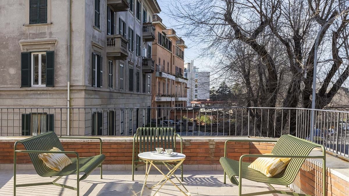 ROMAC San Saba with terrace near Piramide gallery image 3