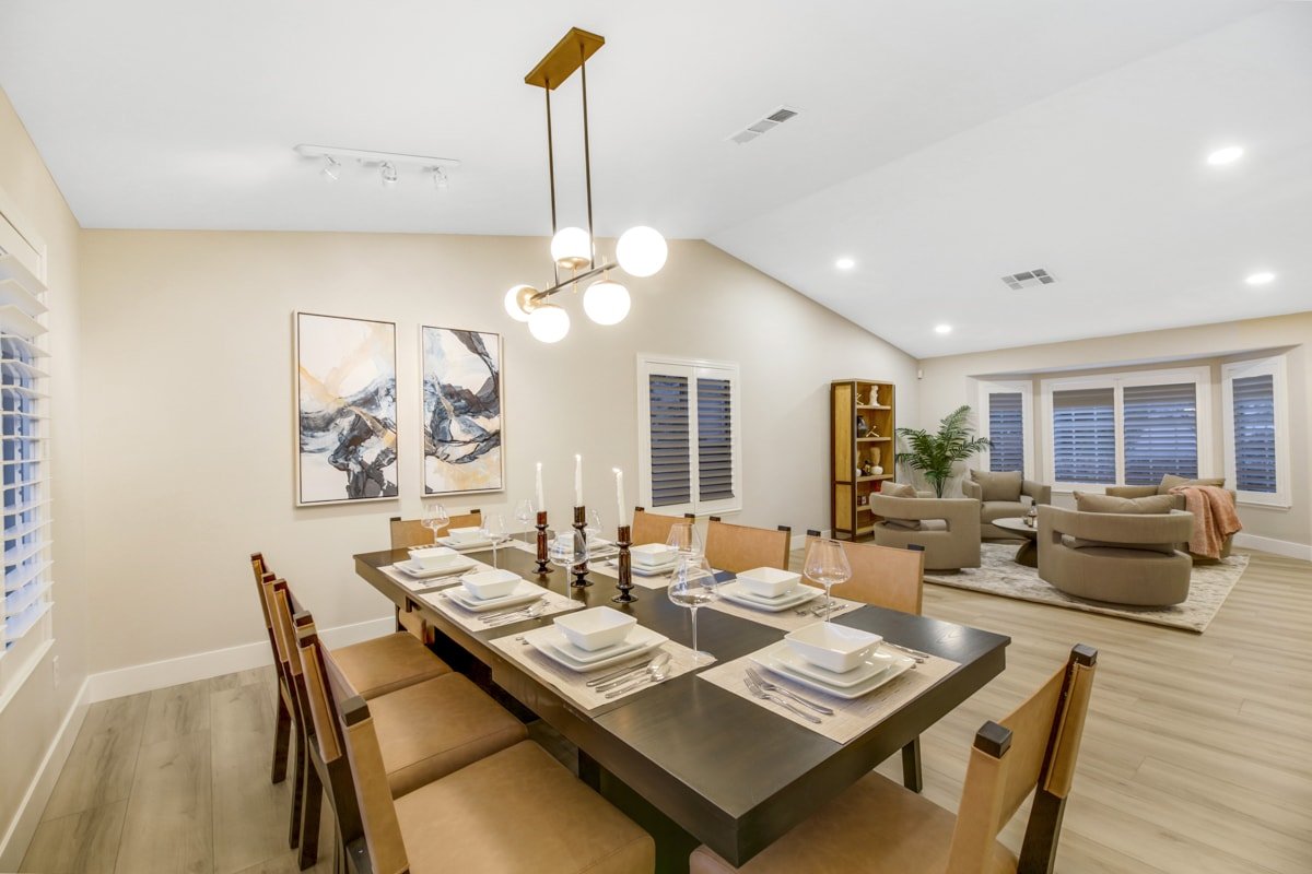 The Blue Lagoon: Style & Comfort gallery image 4