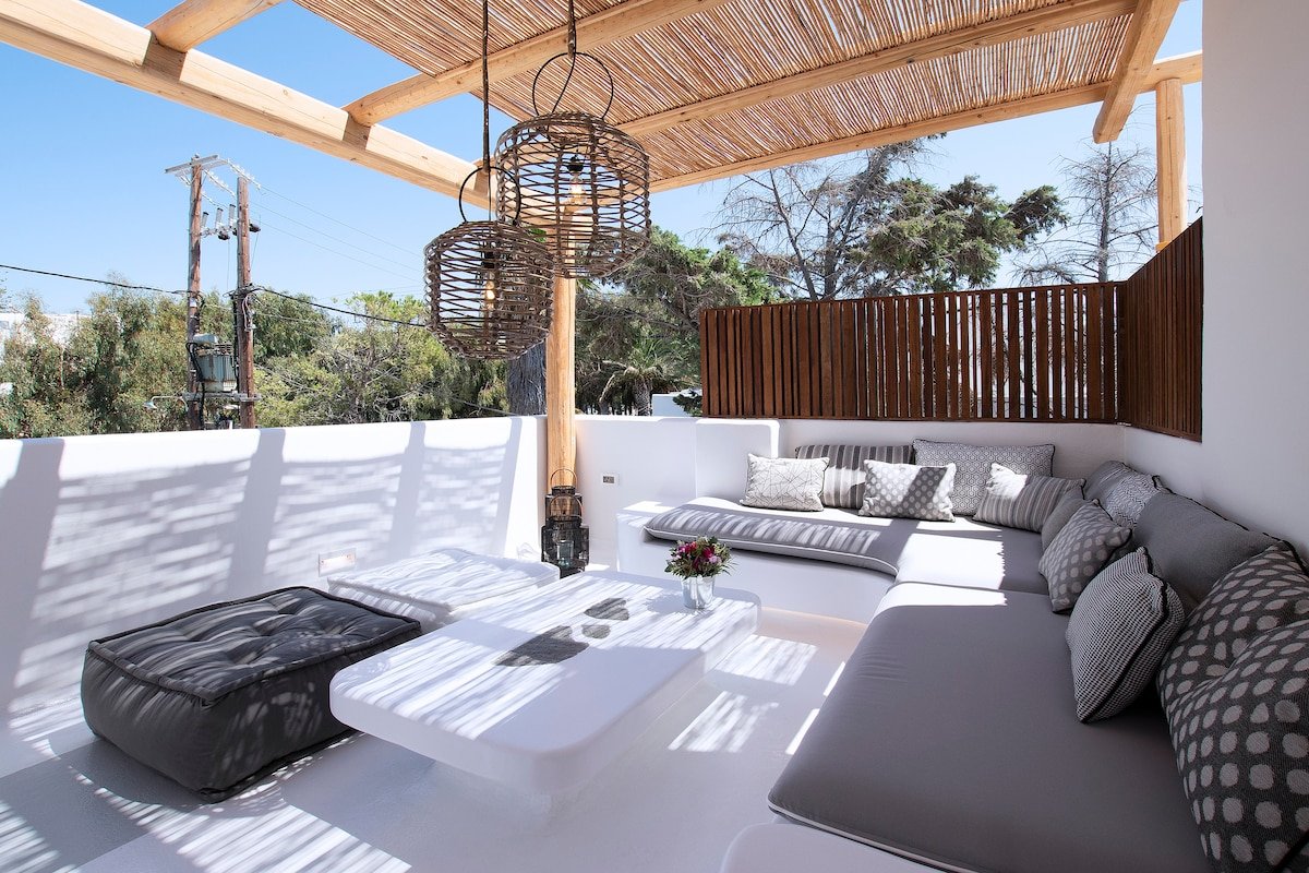 Potami Home by Rocks Estates gallery image 3