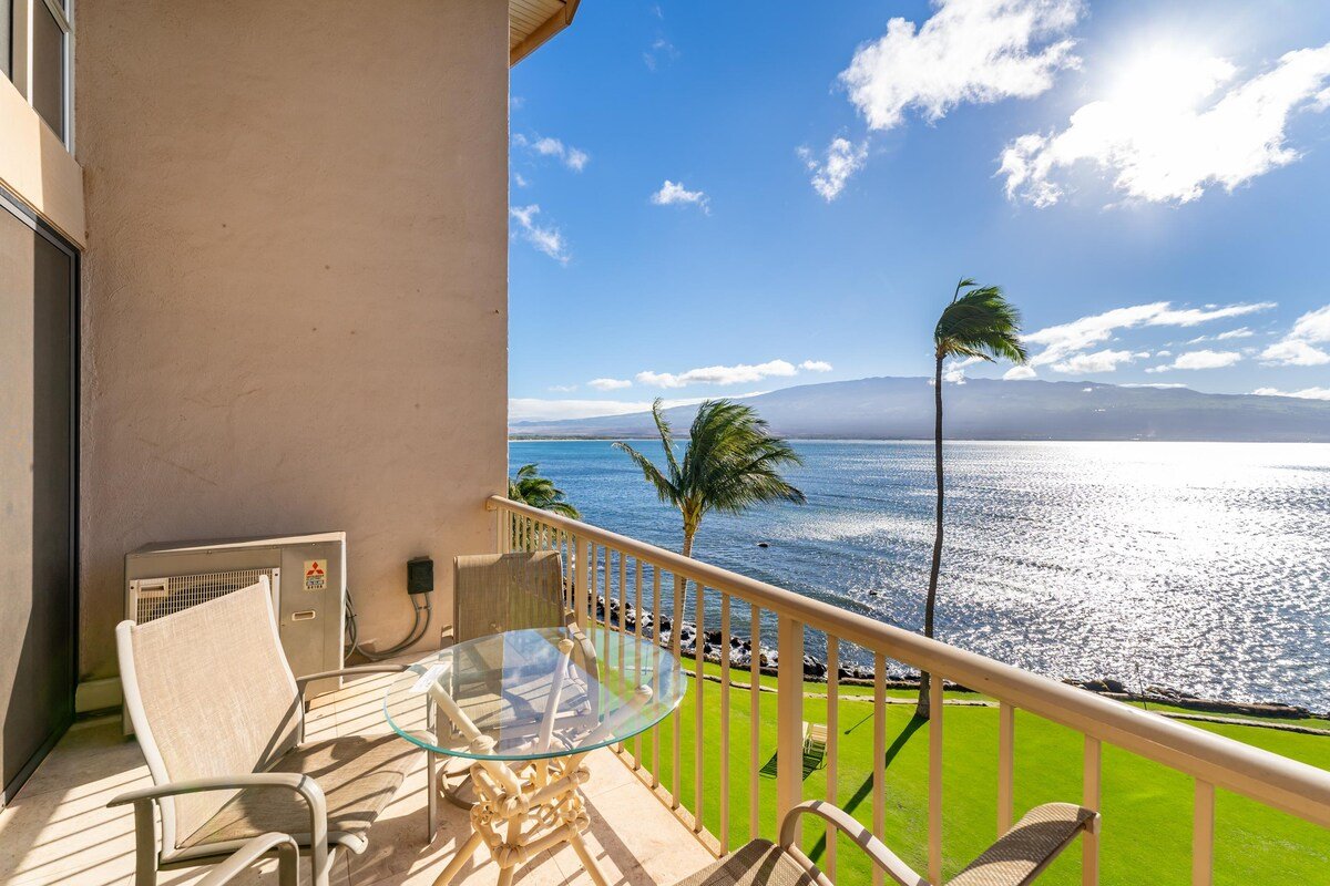 Beautiful Oceanfront Condo with Stunning Views in gallery image 2
