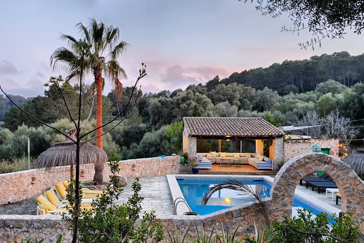 Finca s’Almudaina for 10 guests