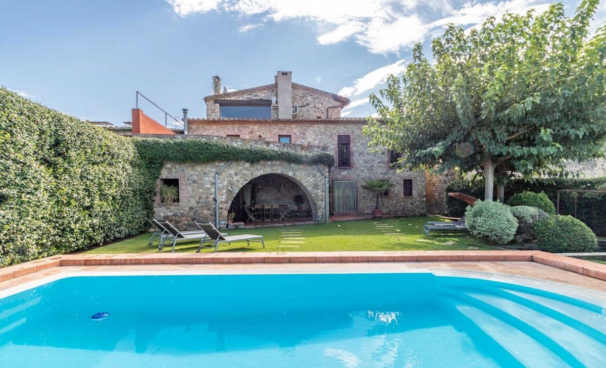 CAN ROST ENJOY THE TRANQUILITY AND PEACE gallery image 4