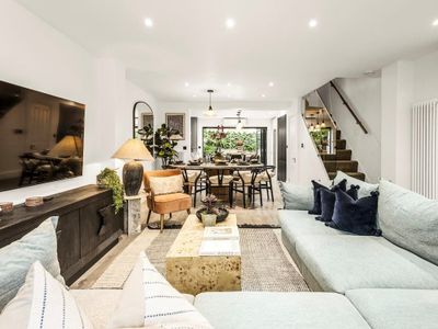 The Luxury Boutique London Townhouse & AC