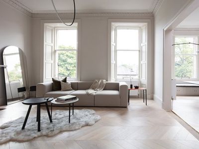 Stunning 3-Bed Castle Views in Historic Edinburgh