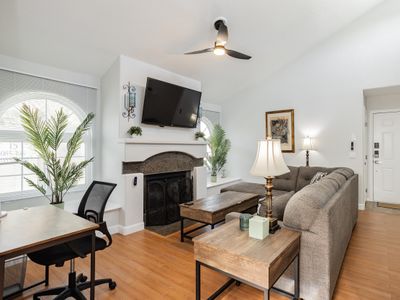 Elegant 2BR Condo – 2nd Floor | No Extra Fees