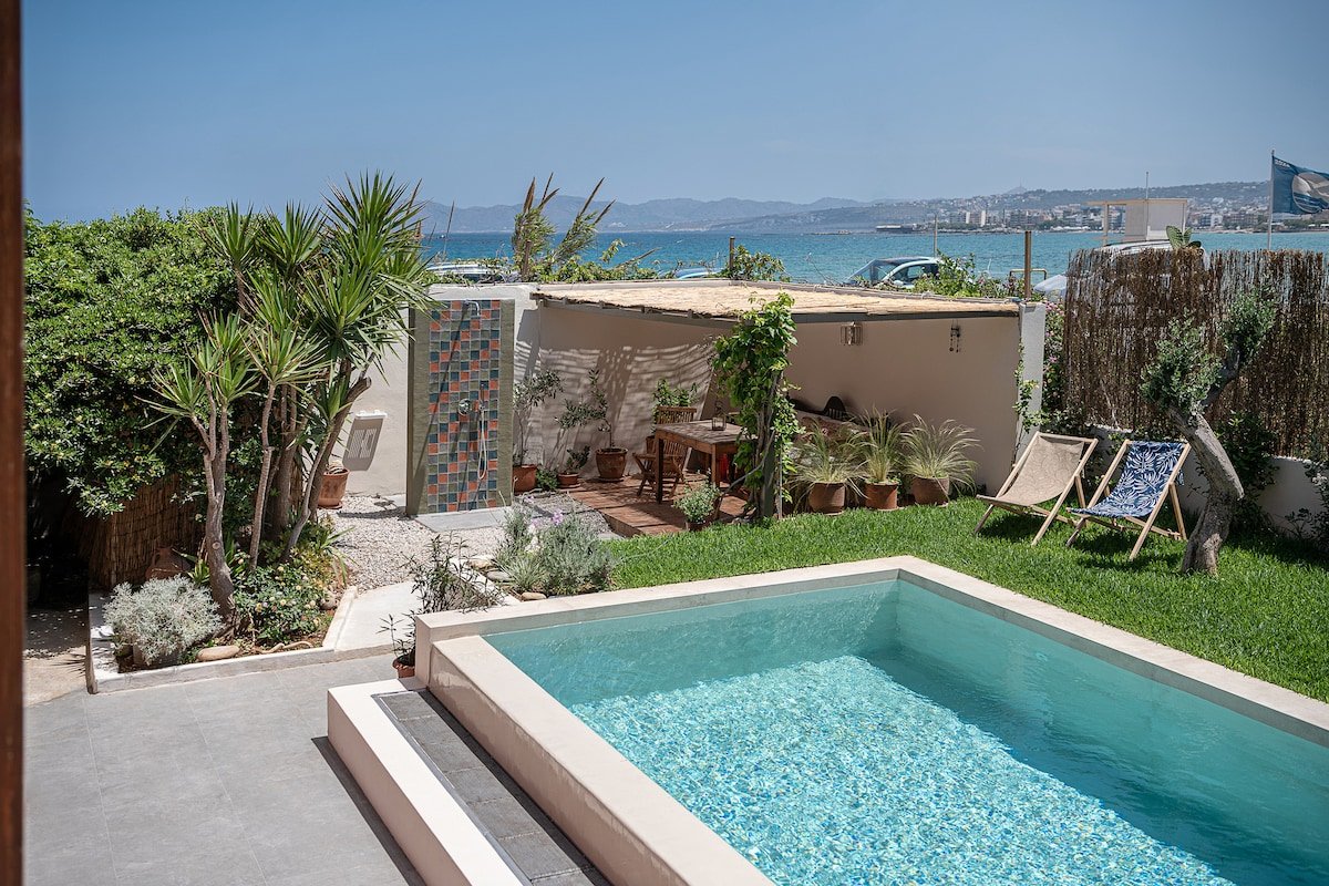 “The House By The Sea” villa with pool gallery image 2